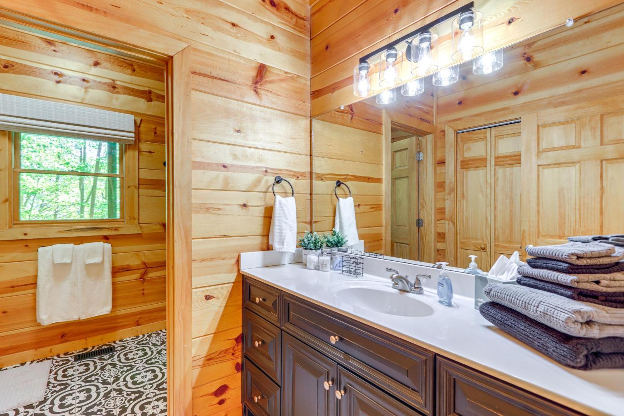 Lakeside Cabin Game Room, Dock, Orchard, Wineries Ellijay Εξωτερικό φωτογραφία